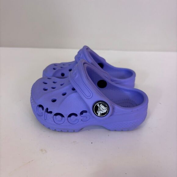 Crocs Baby Purple Classic Clog Shoes Size Child 4 - Picture 1 of 7